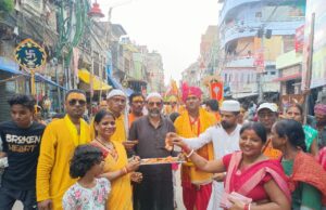 प्रयागराज में मुस्लिम समुदाय ने किया भगवान जगन्नाथ शोभायात्रा का स्वागत