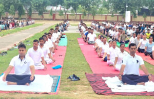 जौनपुर के शाही किला मे सकुशल संपन्न अन्तर्राष्ट्रीय योग दिवस