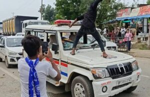 प्रयागराज में चन्द्रशेखर आजाद नजरबंद, समर्थकों ने जमकर किया उपद्रव