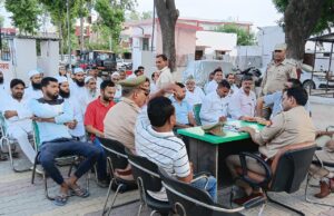 थाना बडगांव मे त्योहारों के उपलक्ष में हुई शान्ति समिति की बैठक