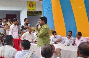 चौपाल लगाकर अधिकारियों ने सुनीं समस्याएं, निस्तारण को गठित की टीम