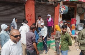 योगी सरकार की मंशानुरूप सरकारी जमीन की पैमाइश के दौरान पुलिस बल को देखकर भू माफिया हुए नदारद