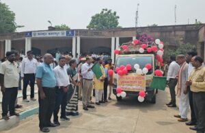 अंतर्राष्ट्रीय बाल श्रम निषेध दिवस पर डीएम एवं एसपी ने बाल श्रम निषेध जागरूकता रथ को हरी झंडी दिखाकर किया रवाना