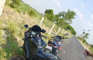 चेकिंग के नाम पर सैफई पुलिस ने ‘लूटी’ R15 बाइक?