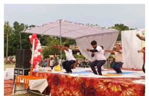 निरोग एवं स्वस्थ रहने का माध्यम है योग: राजेश्वर सिंह