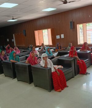 सूक्ष्म उद्यम सखी की परीक्षा बिहार ब्लॉक सभागार में हुई सम्पन्न