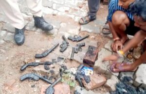 विजिलेंस टीम ने आठ घरों में पकड़ी बिजली चोरी