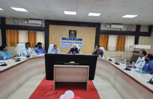 स्वरोजगार योजनाओं में बैंक निर्धारित समयसीमा में प्रदान करें ऋण:डीएम