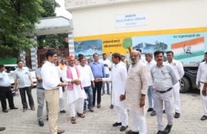 जिला निर्वाचन अधिकारी ने ईवीएम एवं वीवीपैट गोदाम का किया निरीक्षण