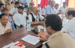 डीएम व एसपी ने सम्पूर्ण समाधान दिवस तहसील सदर में सुनी शिकायतें