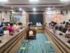 जिला अधिकारी ने बैठक में उद्यमियों द्वारा भेजे गए ऋण-पत्रों की समीक्षा