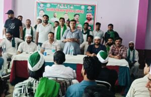 भाकियू तोमर के राष्ट्रीय अध्यक्ष संजीव तोमर कि अध्यक्षता में पार्टी कार्यालय पर बैठक सम्पन्न