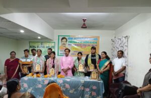 कैबिनेट मंत्री से सम्मानित हुए रुद्रा बुद्धा इंक्लेब सोसाइटी के 10 व 12 वीं के छात्र