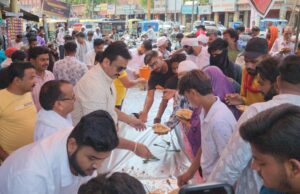 ईद-ए-ग़दीर पर शरबत व भोजन किया वितरित