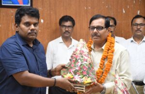 प्रशासनिक अधिकारी उमाकांत मिश्रा सेवानिवृत्त,भावभीनी विदाई