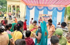 सावन के तीसरे सोमवार पर शोहरतगढ़ के शिवालयों में उमड़ा भक्तों का सैलाब