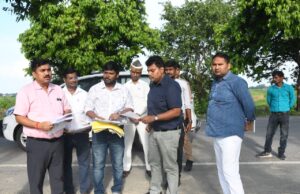 बड़े बैनामों का जिलाधिकारी ने किया औचक निरीक्षण, सब ठीक मिला