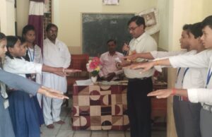 सरस्वती शिशु एवं विद्या मंदिर में बनी छात्रों की संसद, नई पीढ़ी को मिला लोकतंत्र का पाठ