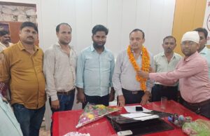 यूटा कार्यकारिणी के सदस्यों ने खंड शिक्षा अधिकारी से की वार्ता