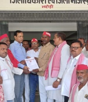 स्कूल बंद करने के फैसले पर तत्काल लगाई जाए रोकःसपा