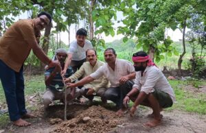 भयहरण नाथ धाम में वृक्ष स्मृति योजना का हुआ शुभारंभ