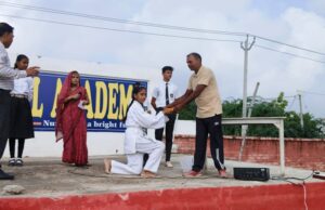 सम्यक ग्लोबल एकेडमी नौढिया में कराटे कलर बेल्ट टेस्ट संपन्न