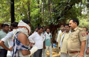 सगे भाइयों के परिवारों के बीच खूनी संघर्ष, एक भाई की मौत