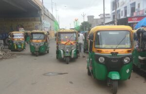 ऑटो चालकों की तानाशाही जारी, बकेवर पुलिस बनी मुकदर्शक