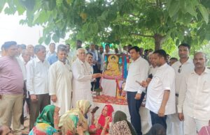 सैकड़ों प्रबुद्धजनों ने बेटी अंजुली को विनम्र श्रद्धांजलि दी