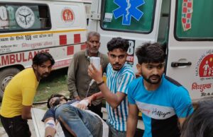 बकेवर मे दो बाइको की टक्कर मे एक की मौत एक गंभीर घायल