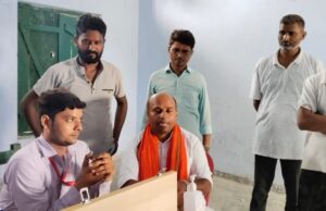 दो सौ लोगों ने कराई नेत्र शिविर में आंखों की जांच