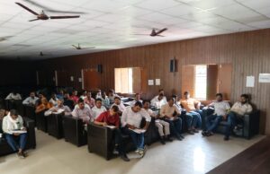 खण्ड विकास अधिकारी ने ब्लॉक सभागार में की बैठक