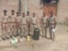 आबकारी विभाग ने पुलिस के साथ अवैध शराब के विरुद्ध की छापेमारी