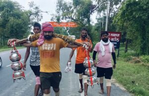 हरिद्वार से 470 किमी पैदल कांवड़ लेकर निकले 7 श्रद्धालु