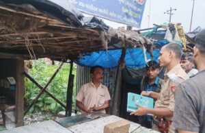 कस्बा चौकी होने के बावजूद चोरों ने तीन दुकानों में चोरी की घटना को दिया अंजाम