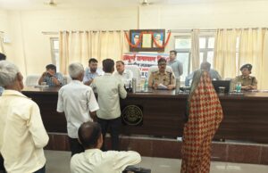 डीएम, एसएसपी ने सम्पूर्ण समाधान दिवस में सुनीं शिकायतें