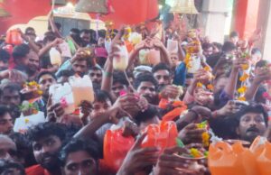 ब्रम्हमुहूर्त से देर शाम तक बाबा घुइसरनाथ धाम में उमड़ा लाखों भक्तों का सैलाब