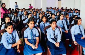 छात्रों को दी चीनी से दुष्प्रभाव की जानकारी