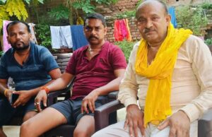 शोकाकुल परिवार से मिले यादव महासभा के प्रदेश संयोजक,परिवार को बंधाया ढांढस