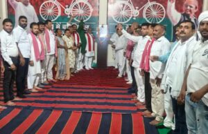 सपाइयों ने मनाई पूर्व सांसद फूलन देवी की पुण्यतिथि