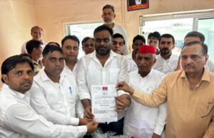 राजीव कुमार बने सपा एससी मोर्चे के राष्ट्रीय सचिव, डॉ. राहुल भारती ने सौंपा नियुक्ति पत्र