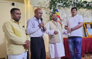 श्रद्धांजलि सभा मे पहुंचे पूर्व कैबिनेट मंत्री स्वामी प्रसाद मौर्य