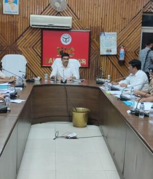 पांच बार से अधिक यातायात नियमों का उल्लघंन करने वाले वाहनों के लाईसेंस होंगे निरस्त