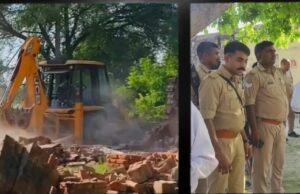 सरकारी जमीन पर बना अवैध विद्यालय प्रशासन ने बुलडोजर चलाया पुलिस बल रहा मौके पर मौजूद
