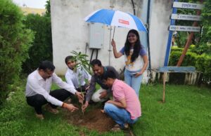 वृक्षारोपण कर पर्यावरण संरक्षण का दिया संदेश