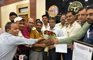 नेशनल यूनियन आँफ जर्नलिस्ट के पदाधिकारियों ने नवागत जिलाधिकारी से की मुलाकात,देश के चैथे स्तम्भ से अवाम को बहुत उम्मीदें .. जिलाधिकारी