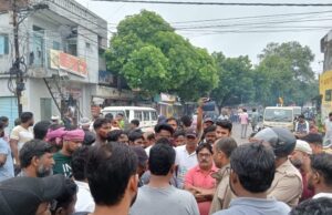 सफाई नायकों से बदसलूकी, माफी मांगने के बाद शांत हुआ गुस्सा