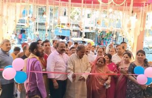 पूर्व पालिकाध्यक्ष ने किया होटल ग्लोबल स्टार का उद्घाटन