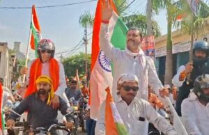 सांसद जगदंबिका पाल ने निकाली भव्य तिरंगा यात्रा, उमस भरी गर्मी भी नहीं डिगा सकी कार्यकर्ताओं का जोश