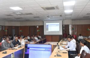 डीएम की ने दी सख्त चेतावनी जन शिकायतों का 48 घंटे में हो निस्तारण